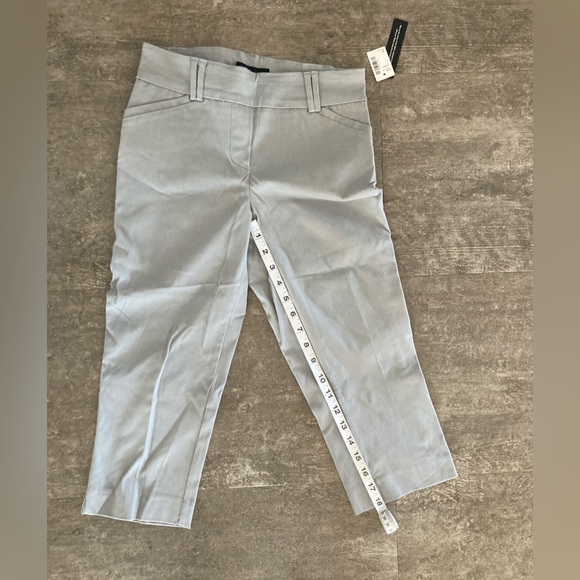Reitmans Iconic Capris - Size 2 Petite - Picture 6 of 8